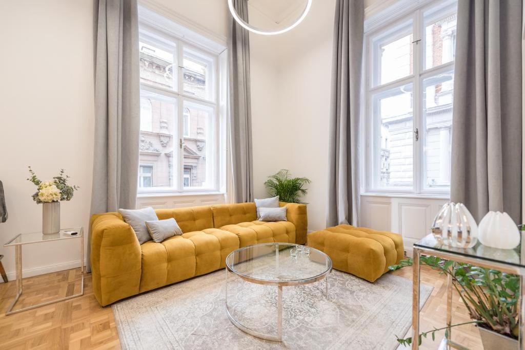2br2ba Andrassy Free Parking Apartamento